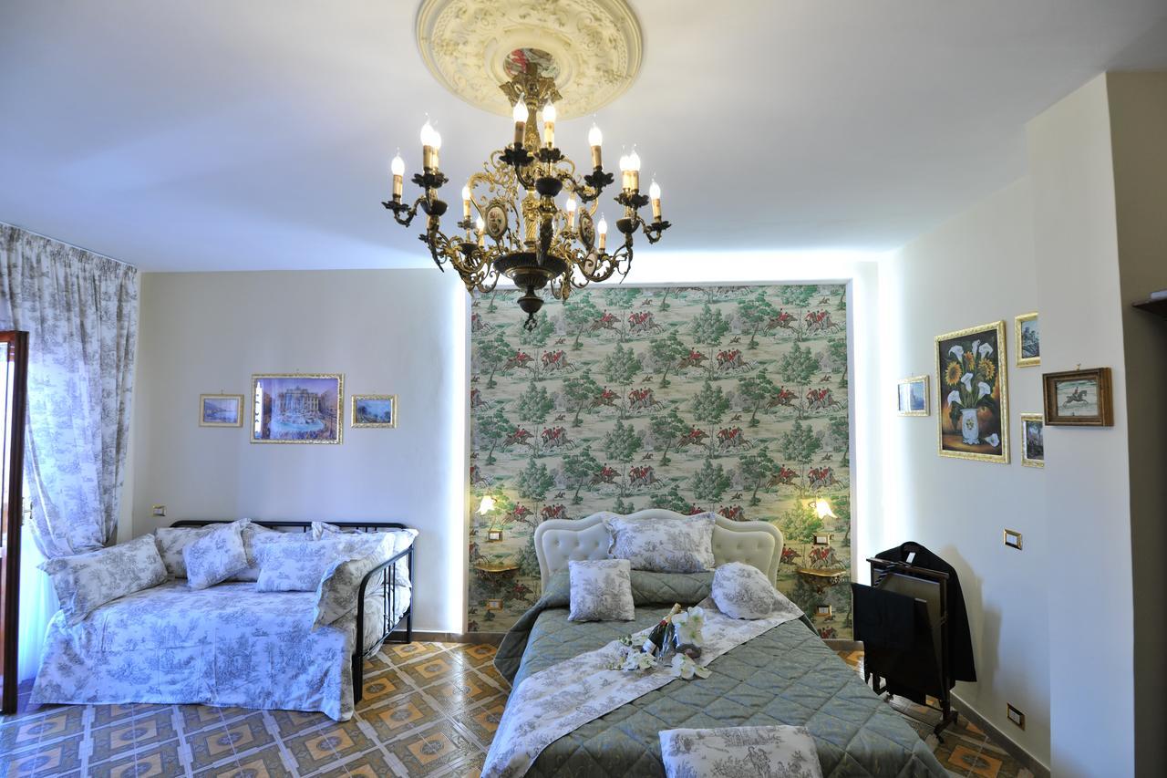 B&B Le Cycas Castellammare di Stabia Exterior photo