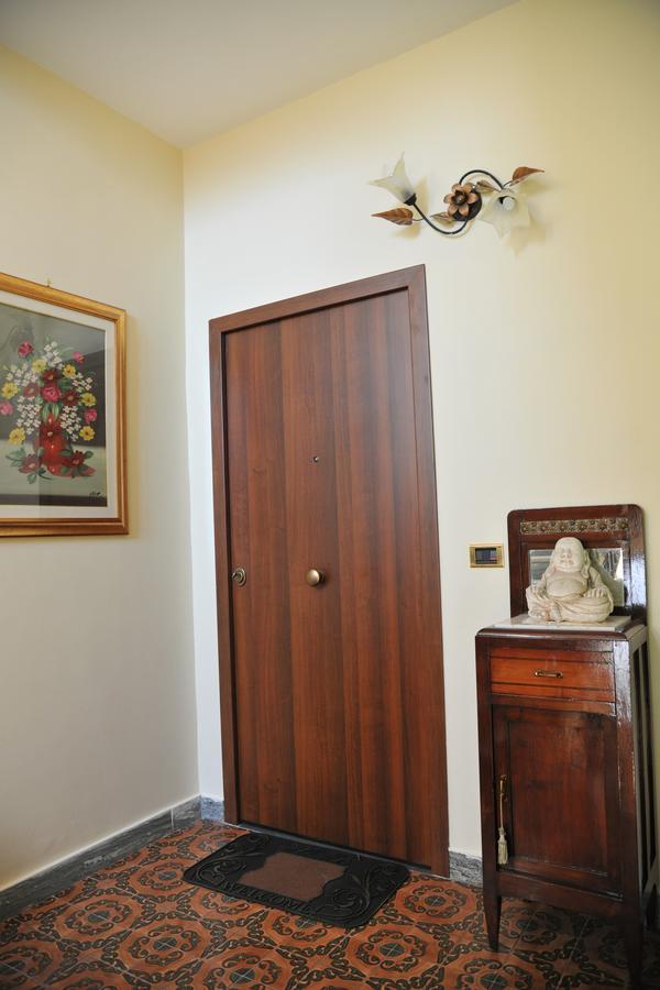 B&B Le Cycas Castellammare di Stabia Exterior photo