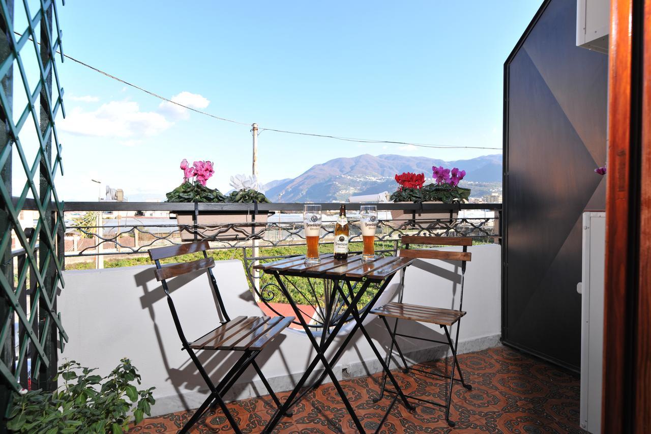 B&B Le Cycas Castellammare di Stabia Exterior photo